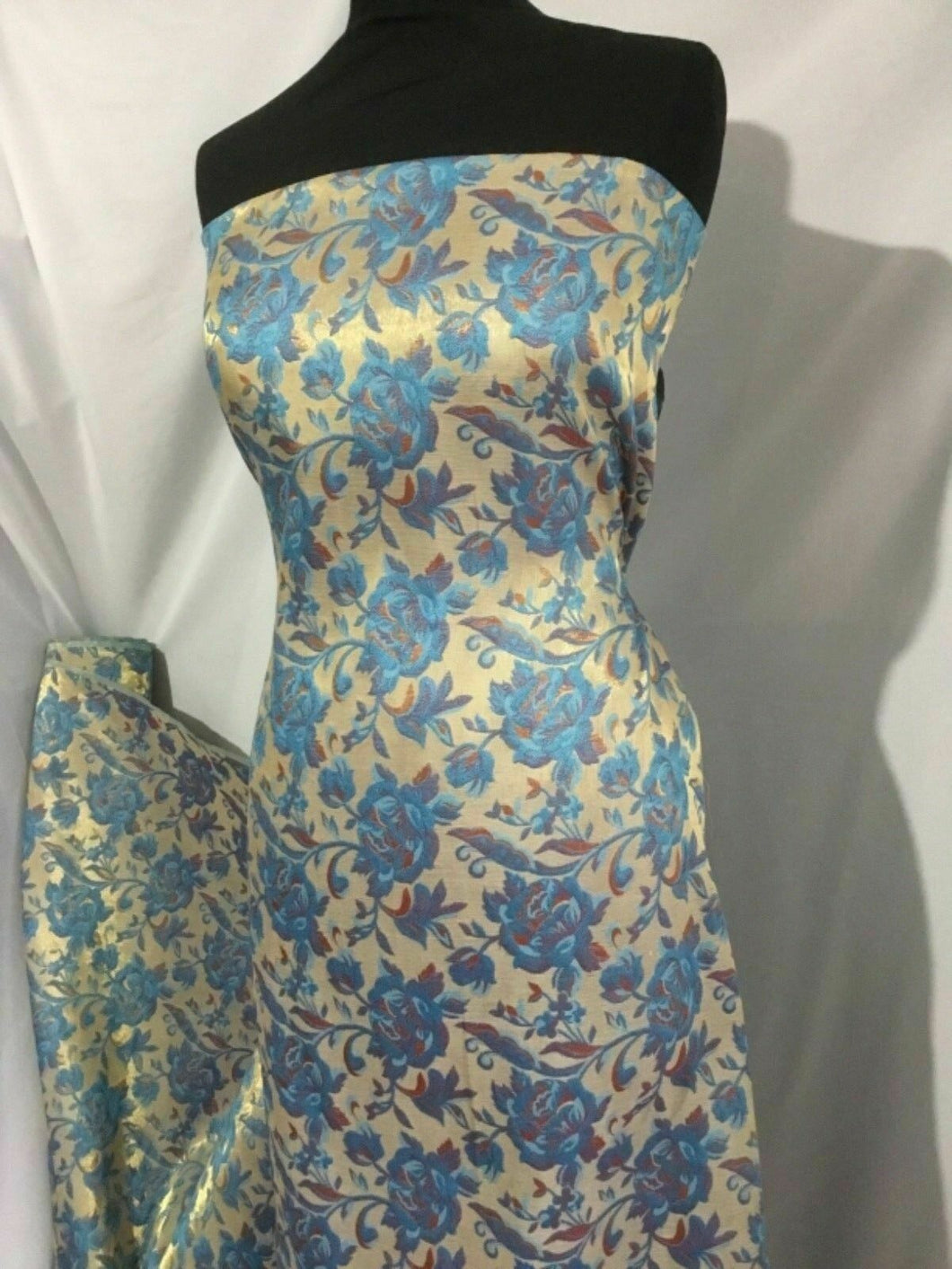 New Italian Floral Light Weight BROCADE GORGEOUS JACQUARD Fabric Dress Costume