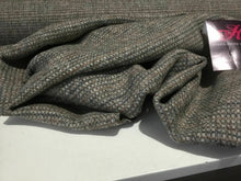 Load image into Gallery viewer, New Hand Woven Multicoloured Harris Tweed 100% Wool High Class Fabric 28” 73 cm