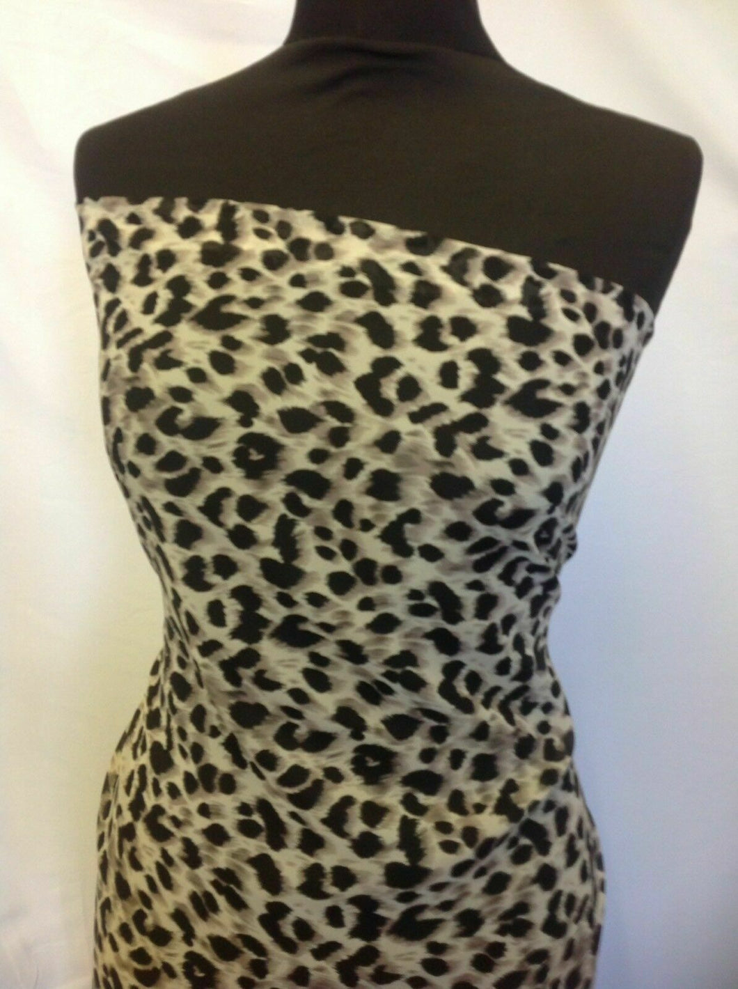 New Designer Multi Colour Chiffon Leopard Cheetah Print Fabric 58