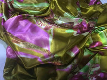 Load image into Gallery viewer, New Fabulous Designer Soft Floral Satin Print Fabric 57&#39;&#39;145cm Dress Art Garment