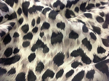 Load image into Gallery viewer, New Designer Multi Colour Chiffon Leopard Cheetah Print Fabric 58&quot;148cm Dress Yy