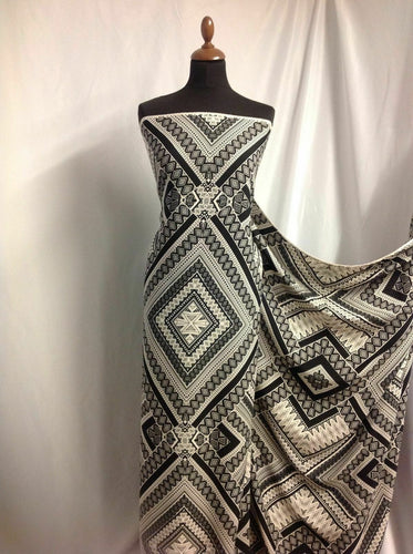 NEW High Class Designer Crepe De Chine Geometric Print Fabric 57