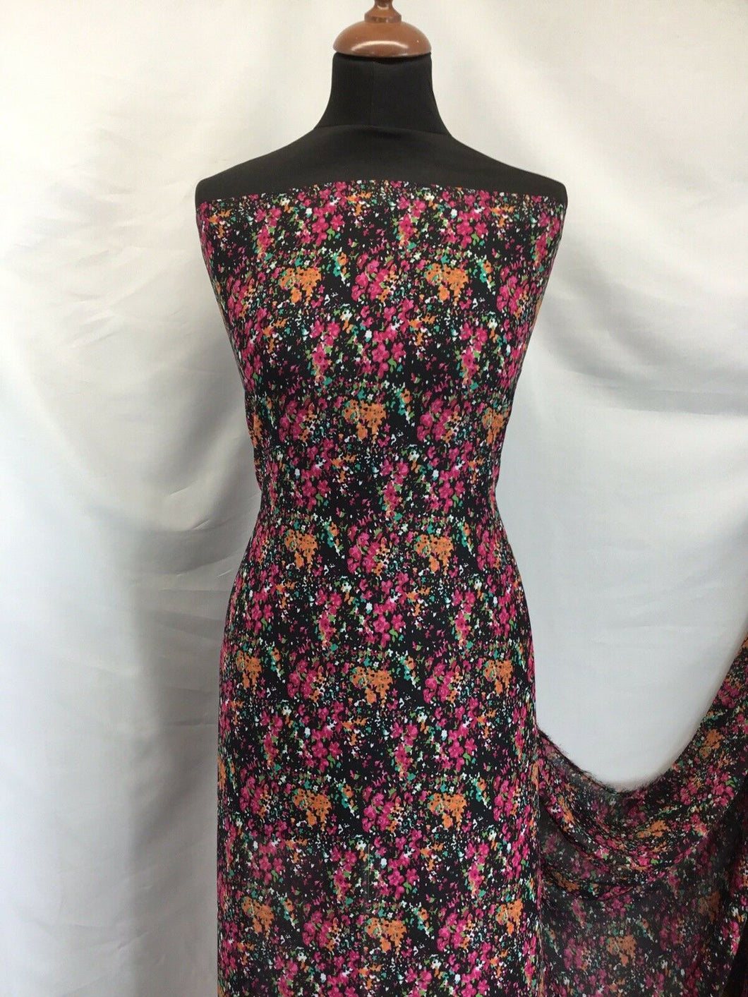 NEW Designer Multicoloured Floral Chiffon Print Fabric Garment Material 58