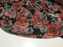 Load image into Gallery viewer, NEW High Class Designer Crinkle Chiffon Georgette Floral Print Lurex Fabric